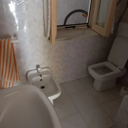 Casa Vacanze Per Estate Vicina Al Mare E Al Centro Paese